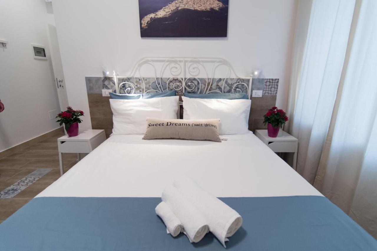 Raudino Rooms Syracuse Bagian luar foto