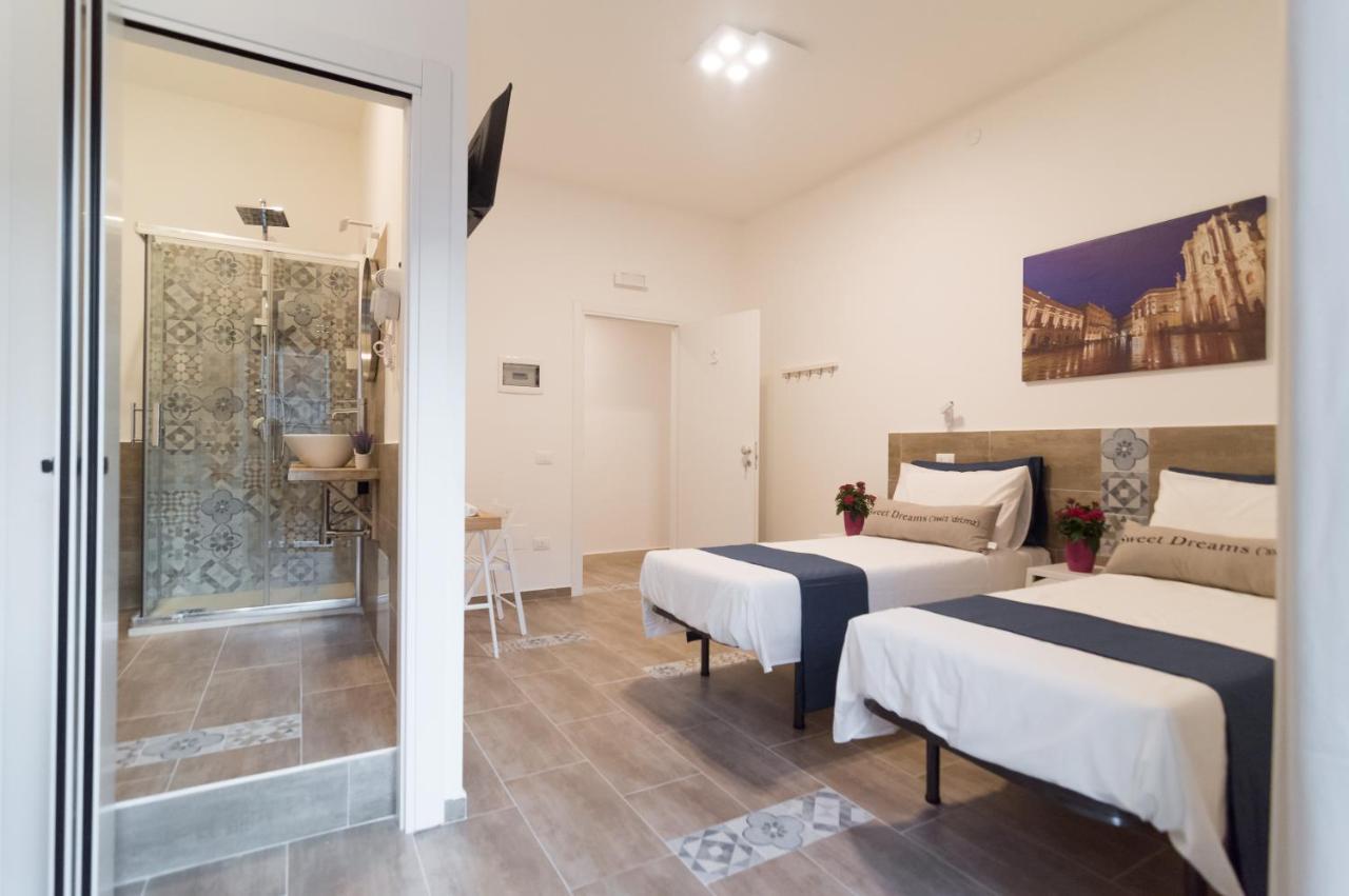 Raudino Rooms Syracuse Bagian luar foto
